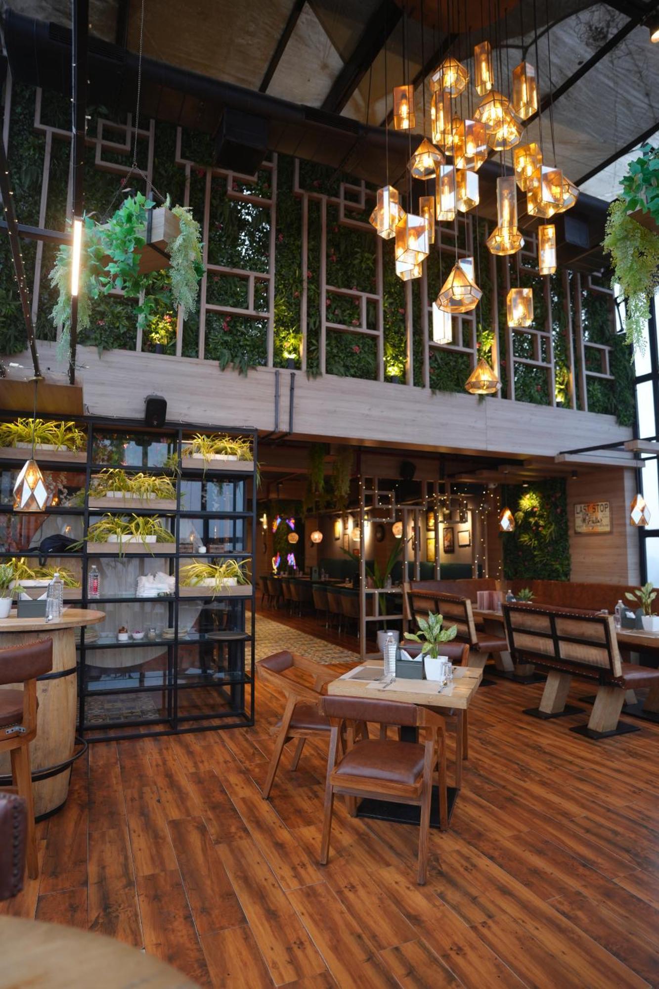 Hotel Silkhouse Premier Danapur Luaran gambar