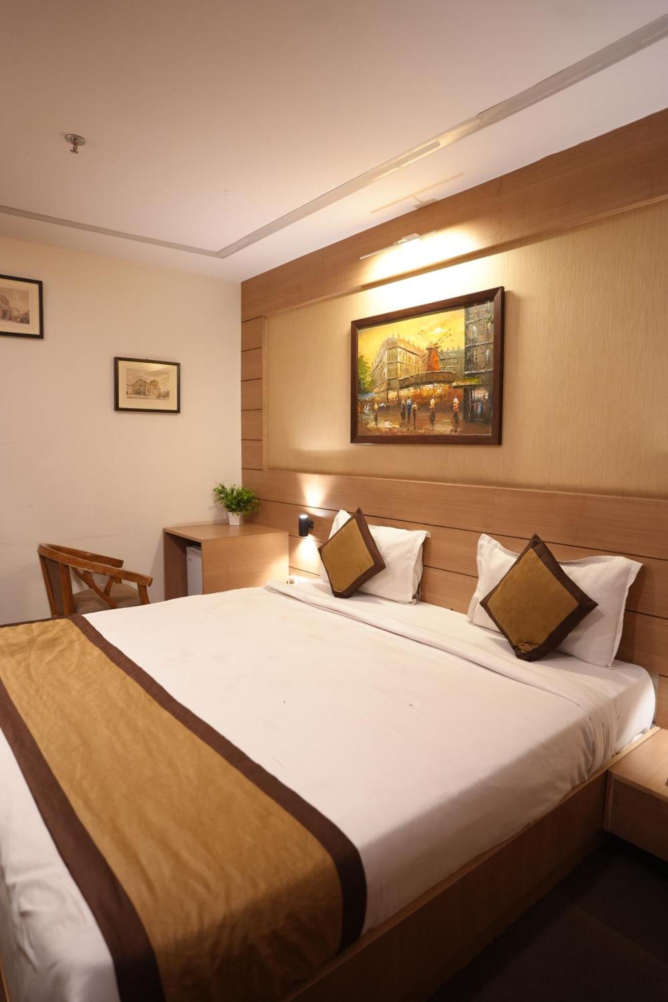 Hotel Silkhouse Premier Danapur Luaran gambar